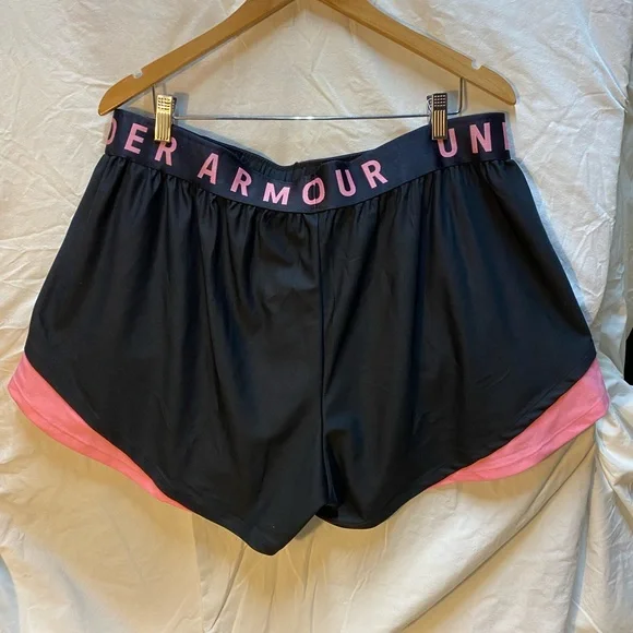 New With Tags, 2X Ladies Under Armour Athletic Shorts with Pink Accents - Picture 2 of 4